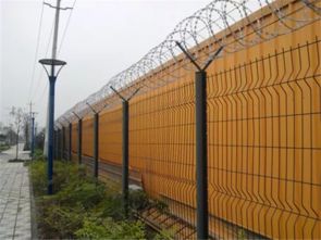 機(jī)場(chǎng)護(hù)欄網(wǎng)的重要性及其防止異物侵入跑道的關(guān)鍵作用